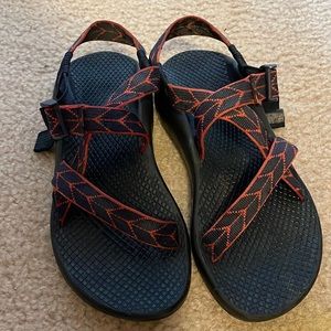 Chaco salmon and dark blue sandals